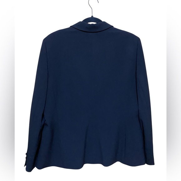 Tahari Arthur S Levine 16 Petite Women’s Black Suit Coat Blazer, Silver Buttons. - Picture 2 of 11